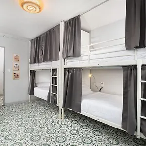  Hostel Bungalows Hostel